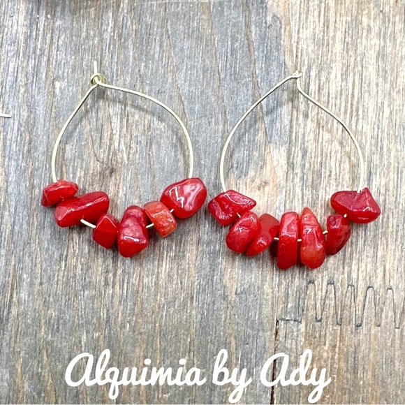 Untreated ruby spheres gold hoops drops Victorian earrings colorful - Picture 1 of 5